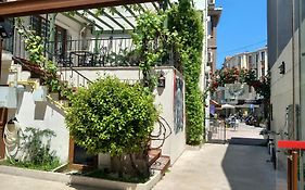 Daffne Otel